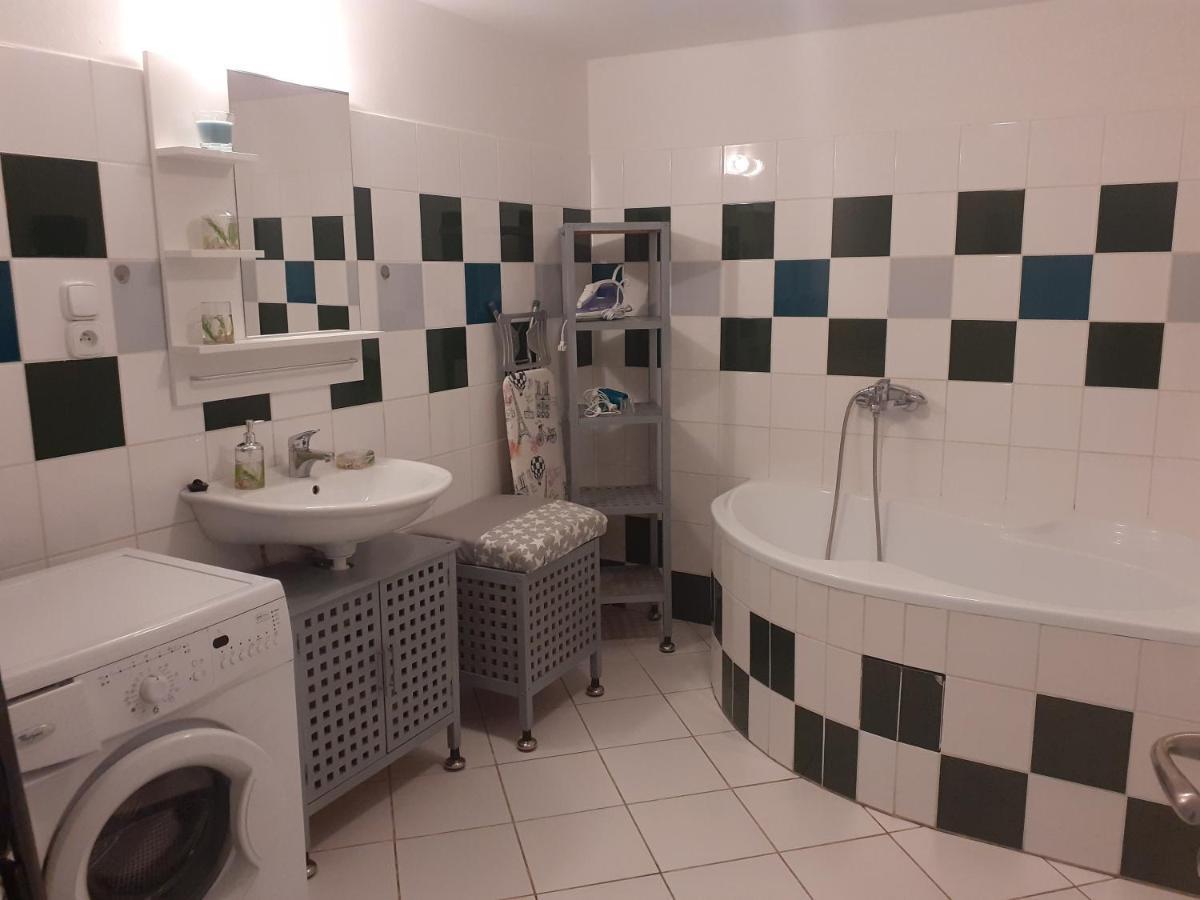 Garsonka Apartment Jilove u Prahy ภายนอก รูปภาพ