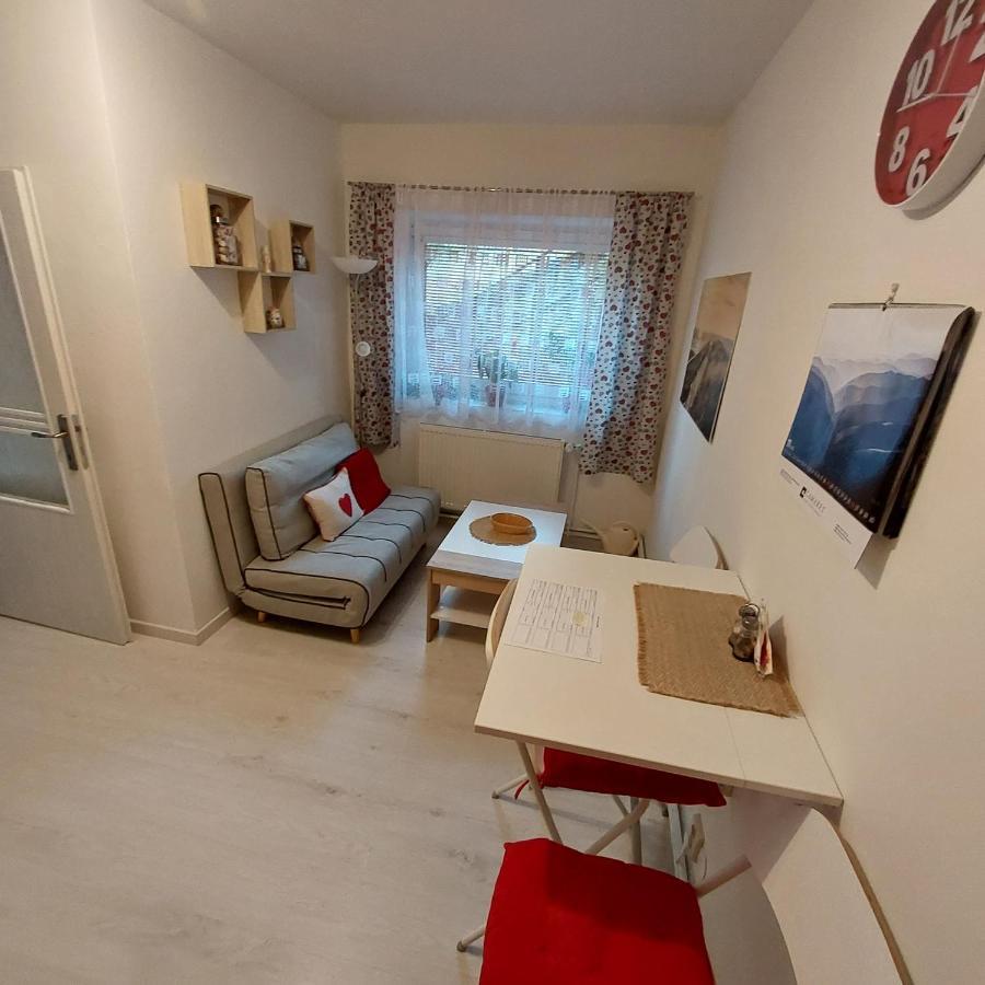 Garsonka Apartment Jilove u Prahy ภายนอก รูปภาพ