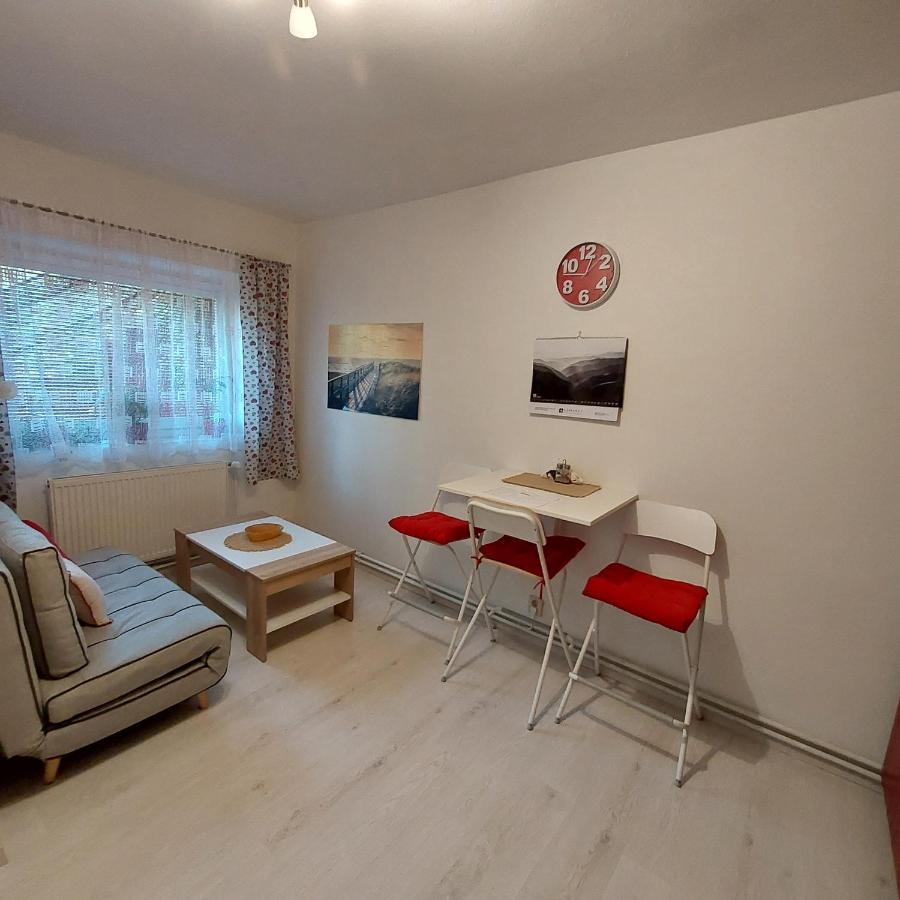 Garsonka Apartment Jilove u Prahy ภายนอก รูปภาพ